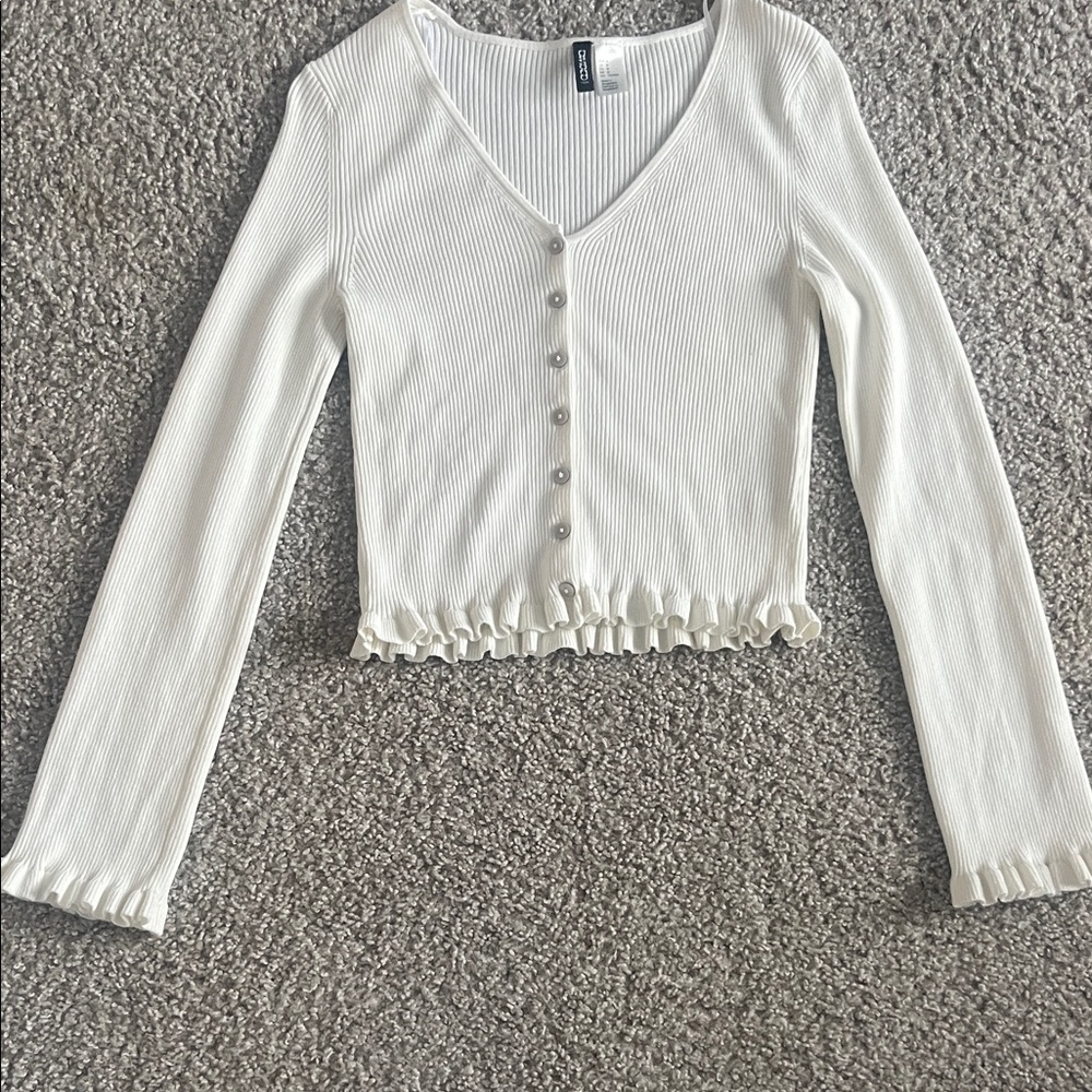 Divided Cream Ribbed V-Neck Button-Front Long Sleeve Crop Top